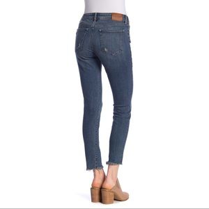 LUCKY BRAND JEANS